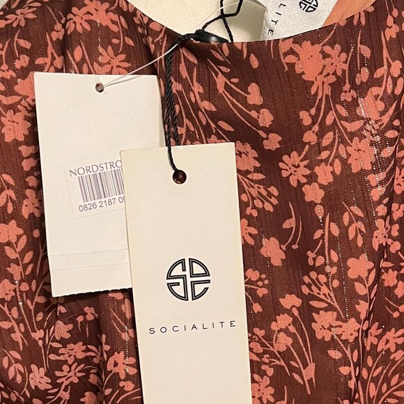 NWT Floral Ruffled Dress by Socialite, Size M - Picture 5 of 6